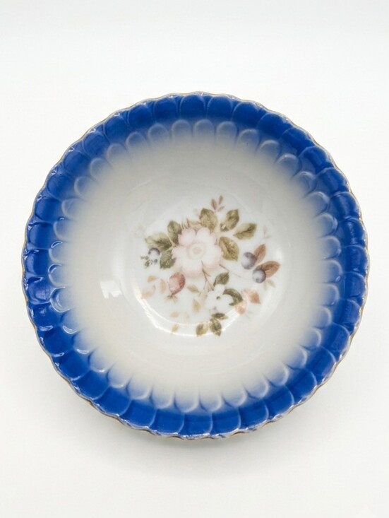 Vintage Other - 1950s Nippon Yoko Boeki, 5" Porcelain Scalloped Bowl – Japanese Vintage